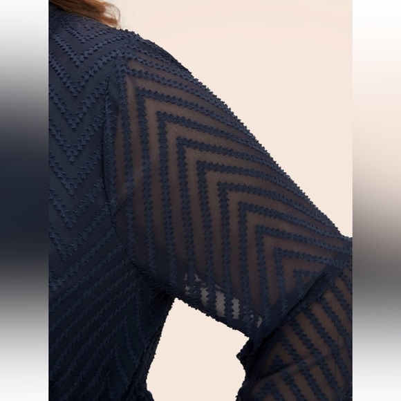 BloomChic Plus Size XL Solid Geometric Pocket Mesh Lantern Sleeve Belted Dress - Picture 7 of 10